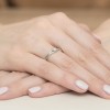Pierścionek z białego złota z brylantem 0,03ct Obietnice