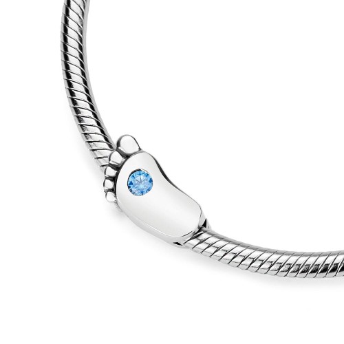 Srebrna zawieszka Charms stópka z niebieską cyrkonią Z521-925-N marko