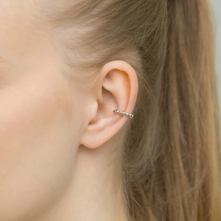 Srebrny kolczyk kółko nausznica nakładka fake piercing kuleczki 
 K1114-925-S marko