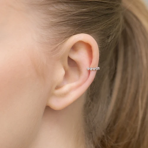 Srebrny kolczyk nausznica z cyrkoniami nakładka fake piercing Soledo