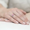 Pierścionek zaręczynowy z białego złota z różowym topazem i brylantami Triola W003-B585-RT1.10 marko