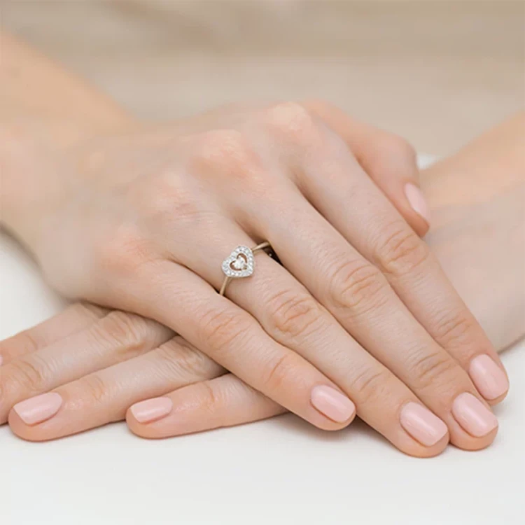 Pierścionek z białego złota z brylantami 0,19ct Od Serca W442-585-B0.19 marko