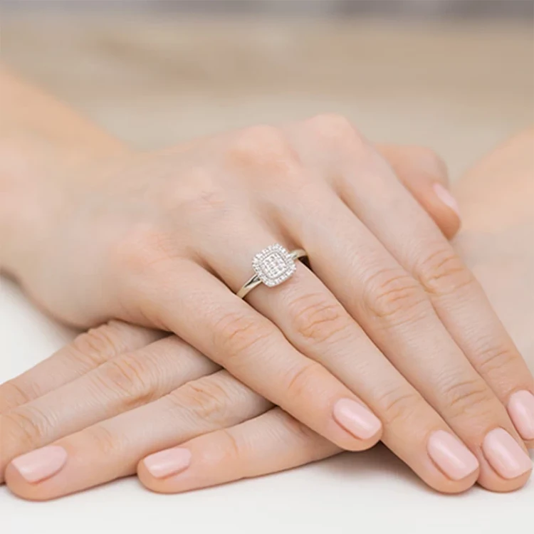 Pierścionek z białego złota z brylantami 0,13ct Galaktyki W448-585-B0.13 marko
