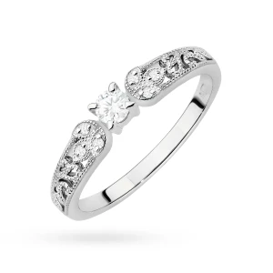 Ażurowy złoty pierścionek diamenty  laboratoryjne białe złoto Lab Diamonds