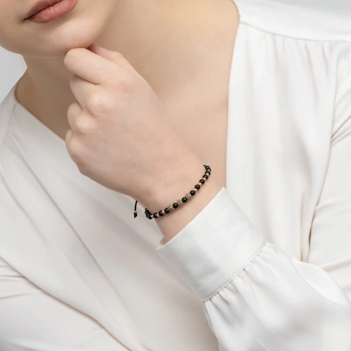 B1381-585-CZ_3.webp