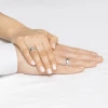Delikatnie półokrągłe obrączki 4mm z białego złota z soczewką O035-B585-44