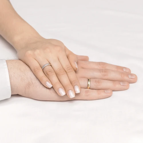Obrączki lekko zaokrąglone 3,5 i 4mm brylanty 0,20ct O047-585-B