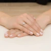 Pierścionek zaręczynowy wielokamieniowy z białego złota Lab Diamonds W0462.B3.LDW.01 marko