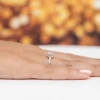 Pierścionek zaręczynowy wielokamieniowy z białego złota Lab Diamonds W0477.B3.LDW.01 marko