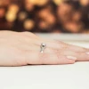 Pierścionek z białego złota z diamentem laboratoryjnym 0,30ct Lab Diamonds oprawa kwiat gwiazda W0155.B3.LDW.05 marko