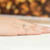 Klasyczny pierścionek mijanka z białego złota z diamentem laboratoryjnym 0,30ct Lab Diamonds W0163.B3.LDW.03 marko