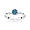 Złoty pierścionek z dużym topazem London Blue 0,50ct z białego złota Kultowa W0656.B3.TOL.01 marko