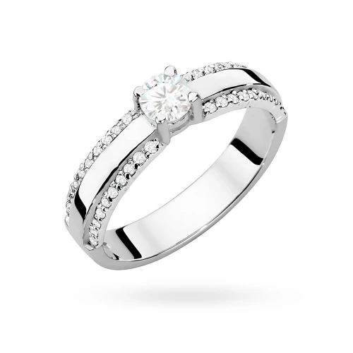 Pierścionek z białego złota z diamentem  laboratoryjnym 0,25ct Lab Diamonds szeroki obrączka