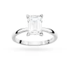 Klasyczny pierścionek z białego złota z pojedynczym prostokątnym diamentem laboratoryjnym Lab Diamonds W0691.B3.LDW.01 marko