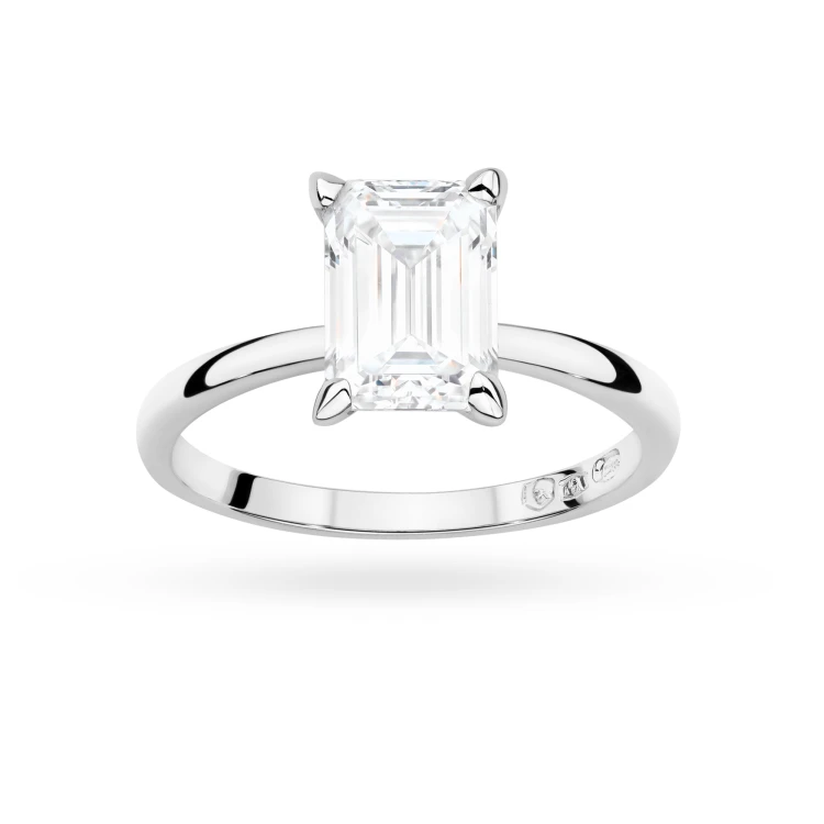 Klasyczny pierścionek z białego złota z pojedynczym prostokątnym diamentem laboratoryjnym Lab Diamonds W0691.B3.LDW.01 marko