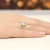 Pierścionek z białego złota Halo diament laboratoryjny 0,40ct i kamienie boczne Lab Diamonds W0508.B3.LDW.01 marko
