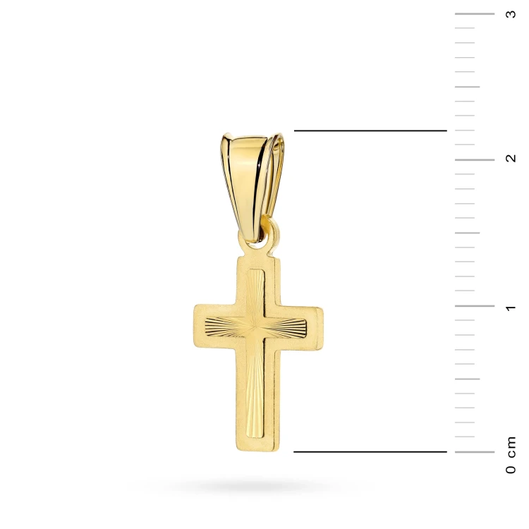 Mały krzyżyk z pozłacanego srebra z diamentowanymi i matowymi zdobieniami D559-925-Z marko