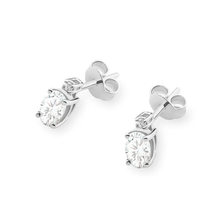 Kolczyki z białego złota z owalnym diamentem laboratoryjnym Lab Diamonds K0001.B3.LDW.01 marko