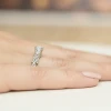 Złoty pierścionek z diamentami laboratoryjnymi Lab Diamonds białe złoto W0023.B3.LDW.01 marko