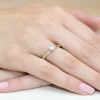 Zaręczynowy pierścionek z białego złota diament laboratoryjny Lab Diamonds W0267.B3.LDW.02 marko