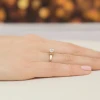 Złoty pierścionek diament laboratoryjny 1,00ct i kamienie na koronie różowe złoto Lab Diamonds W0547.R3.LDW.04 marko