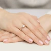 Klasyczny pierścionek z różowego złota z diamentem laboratoryjnym 1,00ct w czterech łapkach Lab Diamonds W0543.R3.LDW.04 marko