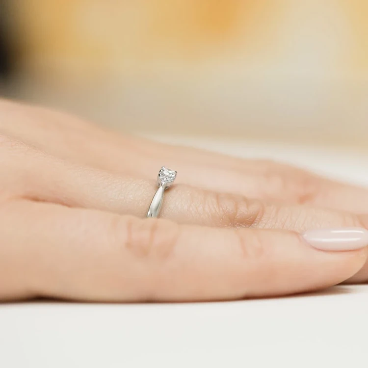 Pierścionek z białego złota z brylantami 0,13ct Obietnice W0428.B3.DIW.01 marko
