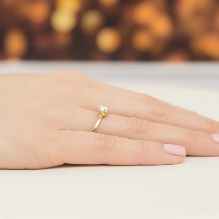 Klasyczny pierścionek z żółtego złota z diamentem laboratoryjnym 0,50ct w sześciu łapkach Lab Diamonds W0535.Z3.LDW.03 marko