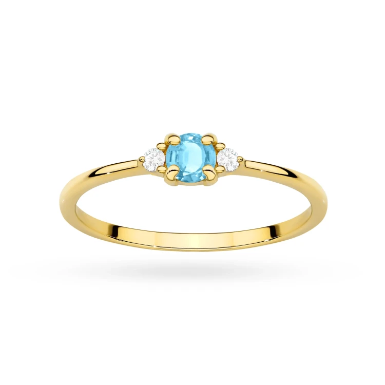 Złoty pierścionek zaręczynowy z trzema kamieniami okrągły topaz swiss blue i brylanty Triola P223-585-T0.15 marko