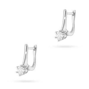 Kolczyki z białego złota na zapięciu  angielskim dwa diamenty 0,08ct