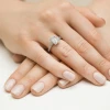 Prostokątny pierścionek z białego złota z diamentem laboratoryjnym Lab Diamonds W0422.B3.LDW.01 marko