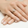 Prostokątny pierścionek ze złota z diamentem laboratoryjnym Lab Diamonds W0422.Z3.LDW.01 marko