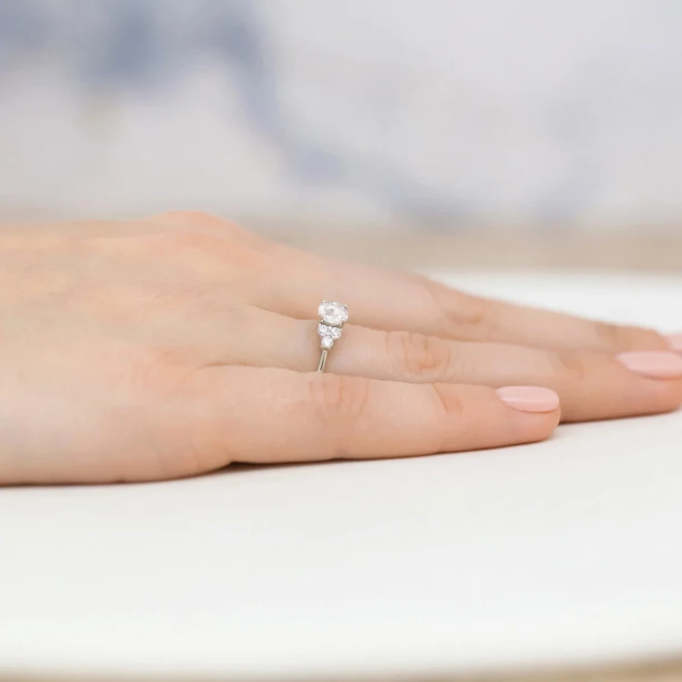 Pierścionek zaręczynowy z białego złota z okrągłym diamentem laboratoryjnym 0,50ct Lab Diamonds W0451.B3.LDW.01 marko