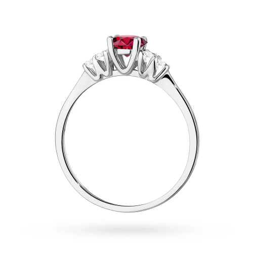 Pierścionek z białego złota z rubinem 0,60ct Kultowa