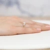Złoty pierścionek zaręczynowy z okrągłym diamentem laboratoryjnym 0,50ct Lab Diamonds W0451.Z3.LDW.01 marko