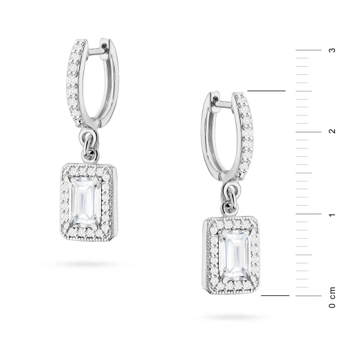 Kolczyki z białego złota z prostokątnymi diamentami laboratoryjnymi Lab Diamonds K0422.B3.LDW.01 marko