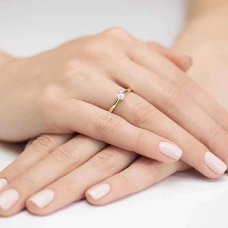 Klasyczny pierścionek zaręczynowy brylant 0,15ct Klasyka W0335.Z3.DIW.01 marko