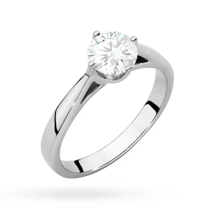 Białe złoto pierścionek z brylantem 0,70ct w czterech łapkach Klasyka