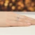 Złoty pierścionek diament laboratoryjny 0,70ct kamienie na szynie i koronie białe złoto Lab Diamonds W0546.B3.LDW.03 marko