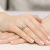 Pierścionek z białego złota z diamentem laboratoryjnym 0,40ct i 56 dodatkowych kamieni Lab Diamonds  W0548.B3.LDW.01 marko