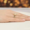 Pierścionek z żółtego złota z diamentem laboratoryjnym 0,70ct i 56 dodatkowych kamieni Lab Diamonds W0548.Z3.LDW.03 marko