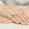 Okazały pierścionek diament laboratoryjny 0,40ct i 88 kamieni bocznych białe złoto Lab Diamonds W0549.B3.LDW.01 marko
