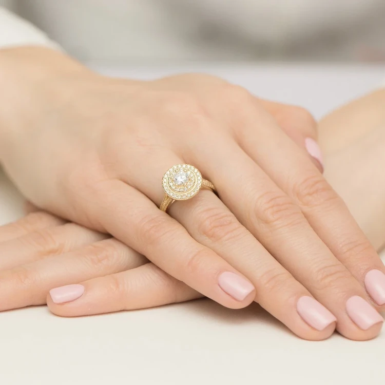 Okazały pierścionek diament laboratoryjny 0,50ct i 88 kamieni bocznych żółte złoto Lab Diamonds W0549.Z3.LDW.02 marko
