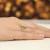Okazały pierścionek diament laboratoryjny 0,50ct i 88 kamieni bocznych żółte złoto Lab Diamonds W0549.Z3.LDW.02 marko