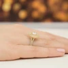 Okazały pierścionek diament laboratoryjny 0,70ct i 88 kamieni bocznych żółte złoto Lab Diamonds W0549.Z3.LDW.03 marko