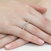 Pierścionek z niebieskim diamentem laboratoryjnym w kształcie serca Lab Diamonds białe złoto W0065.B3.LDA.01 marko