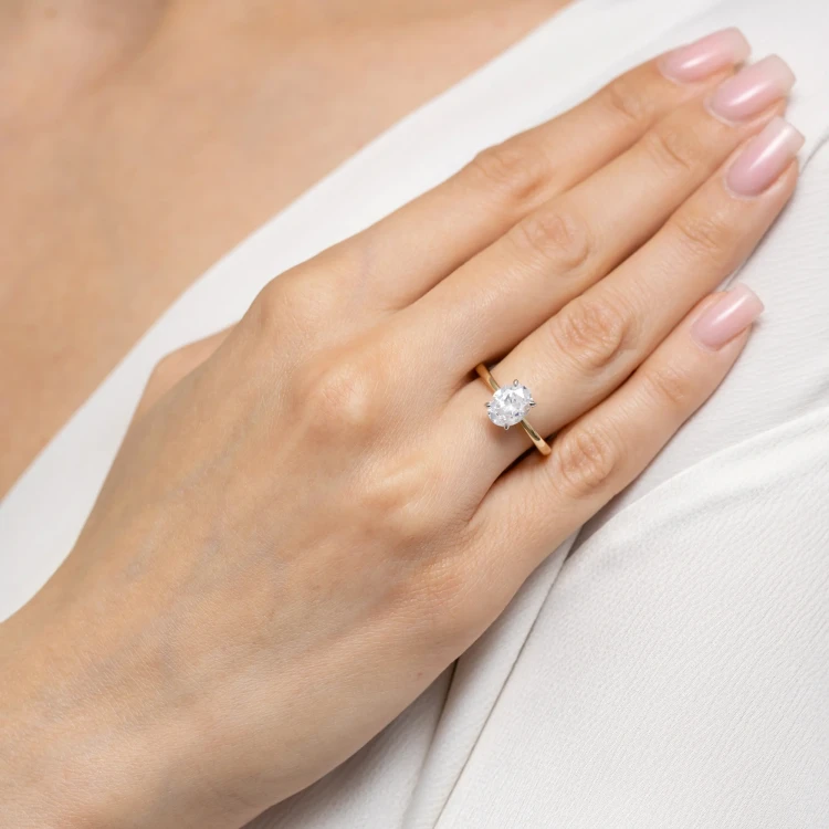 Pierścionek zaręczynowy z diamentem laboratoryjnym Illume Oval 1,00ct żółte złoto Lab Diamodns W0688.Z3.LDW.03 marko