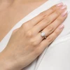 Pierścionek zaręczynowy z diamentem laboratoryjnym Illume Oval 1,50ct białe złoto Lab Diamodns W0688.B3.LDW.02 marko