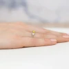 Pierścionek zaręczynowy z białego złota z okrągłym żółtym diamentem laboratoryjnym 0,50ct Lab Diamonds W0451.B3.LDY.01 marko