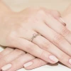 Klasyczny zaręczynowy pierścionek białe złoto różowy diament laboratoryjny Lab Diamonds W0133.B3.LDP.01 marko
